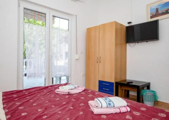 Marjetka Charming Apartman Rab Town