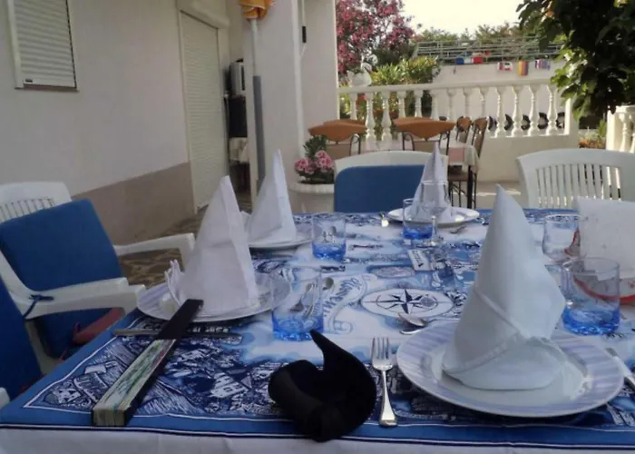 Apartman Marjetka Charming Rab Town